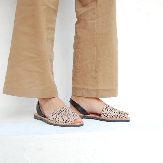 Ria Menorca Australia - Mancha Avarcas Sandals | Lynx Look