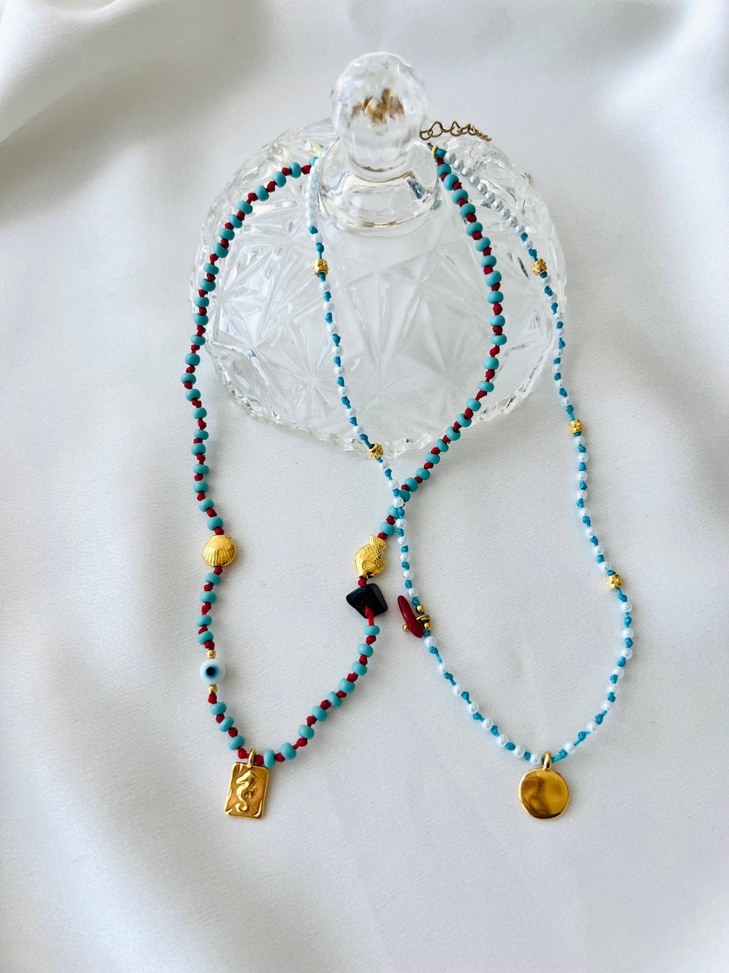 Minimalistic protection beaded necklace: Blue/white and turquoise