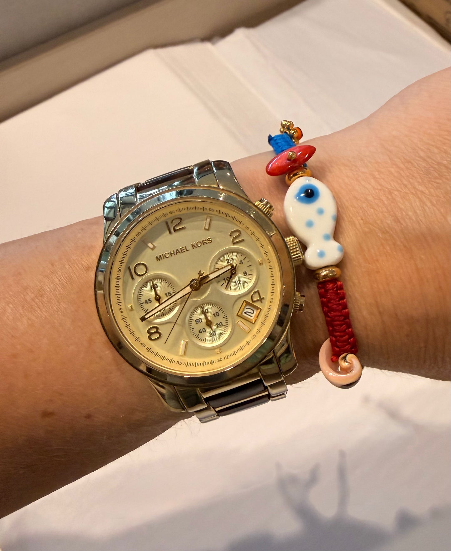 Summer bracelet with fish