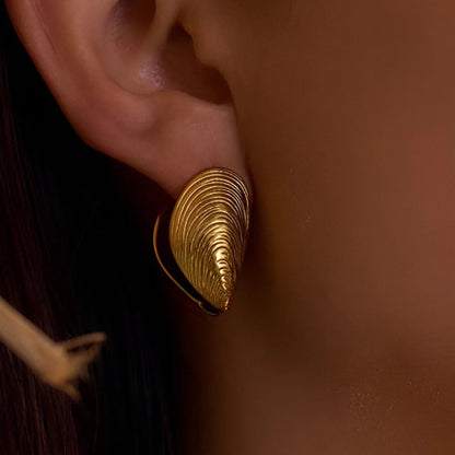 Tania Claire - Cresta Earrings