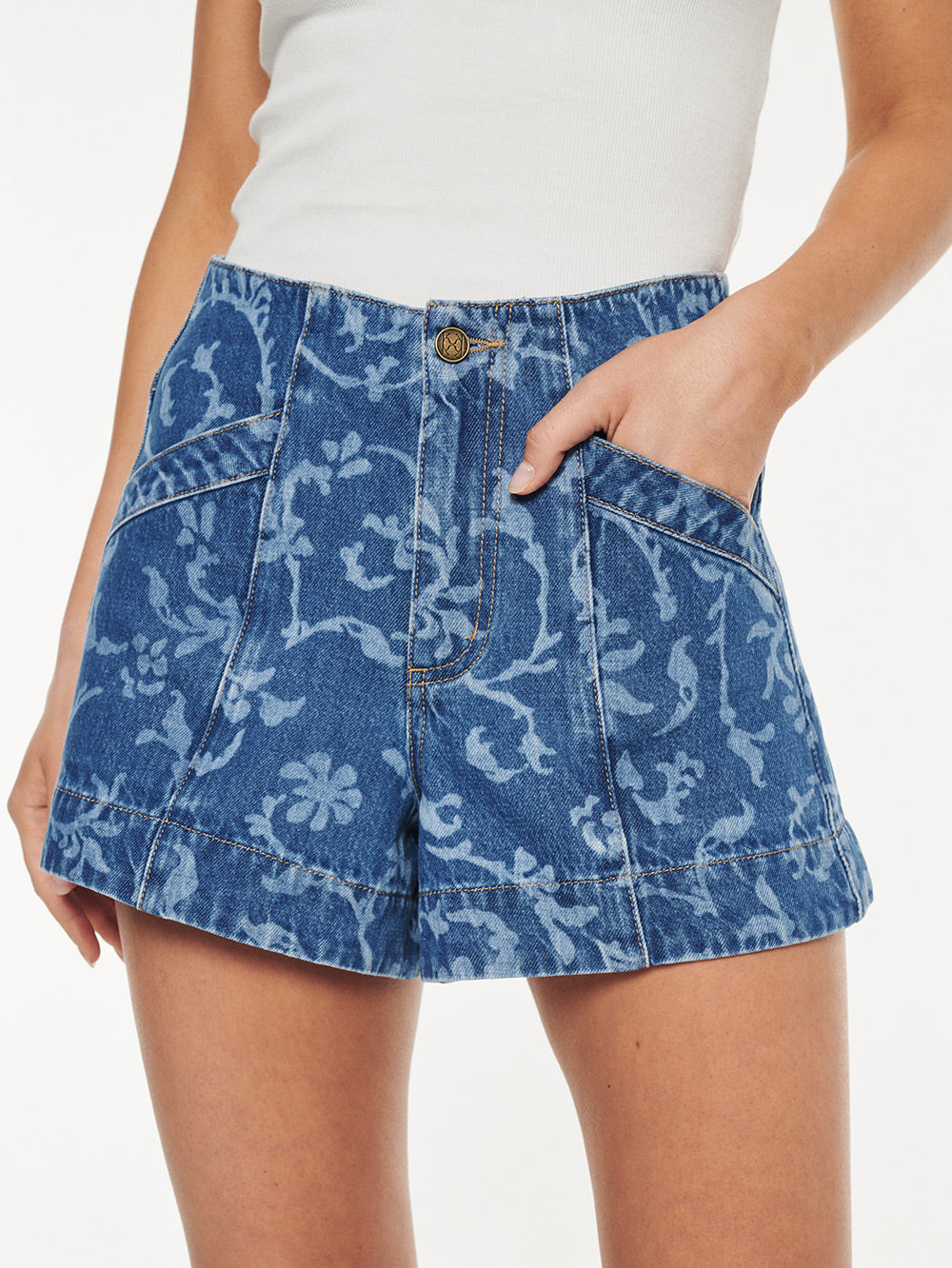 KIVARI - Laguna Printed Denim Short | Elina