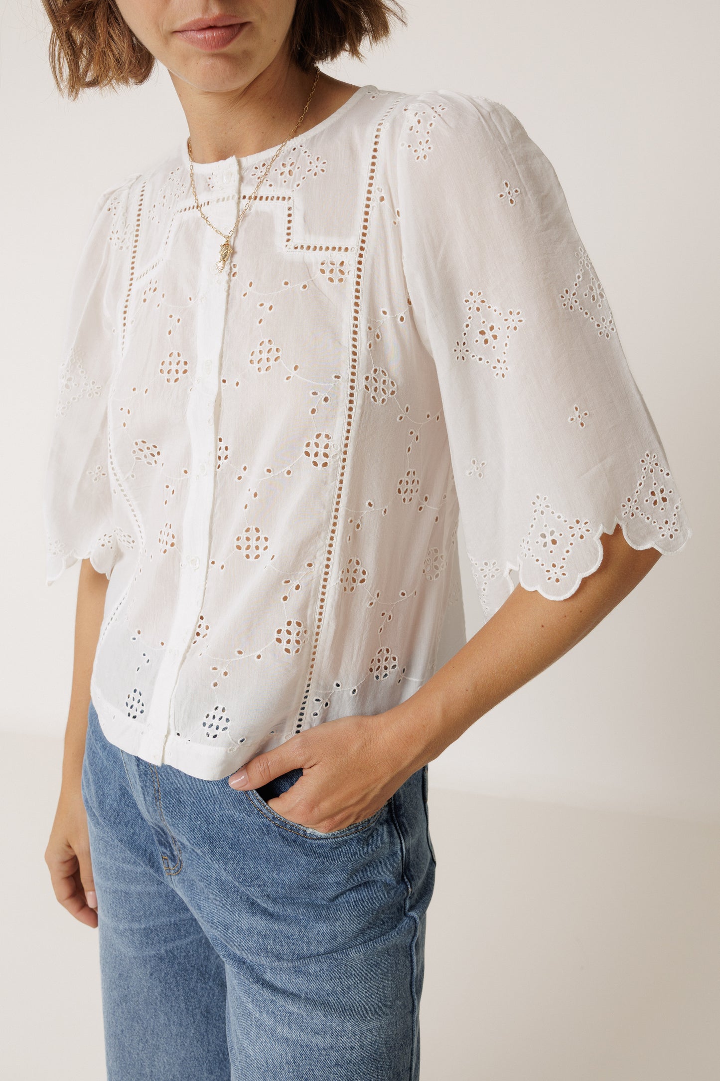 Indi & Cold - Boxy Shirt with Schiffli Embroidery