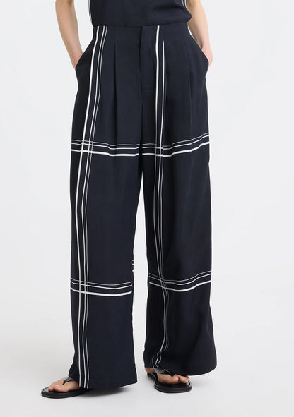 Morrison - Victor Pant