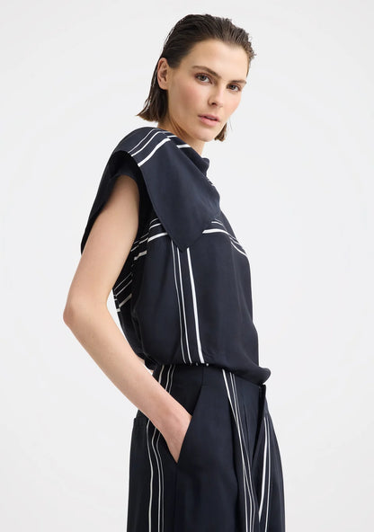 Morrison - Victor Top Print