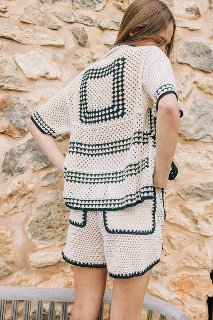 Indi & Cold - Bicolour Crochet Shirt | Negro