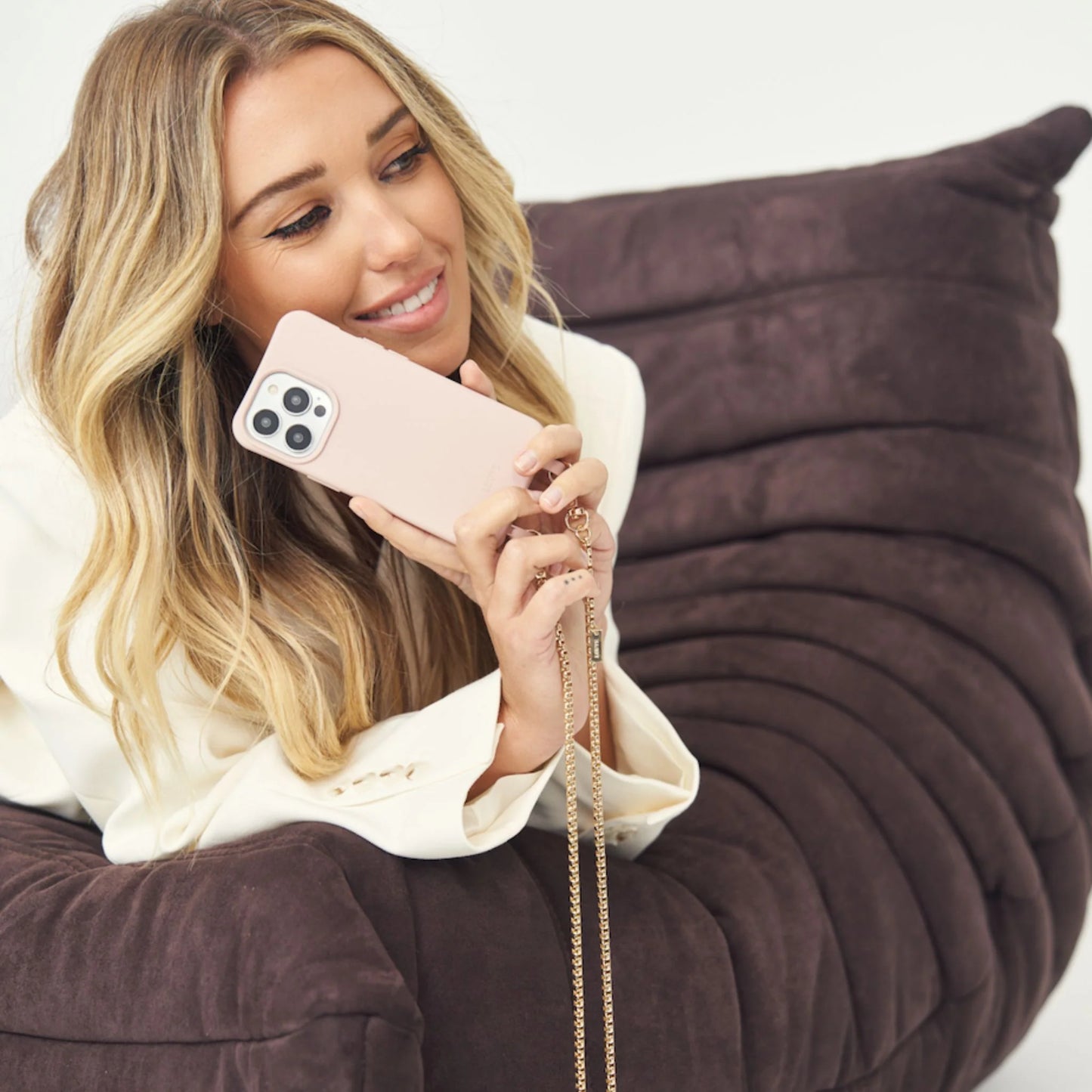 Louve Collection - Gaia Gold-Plated Crossbody Phone Chain