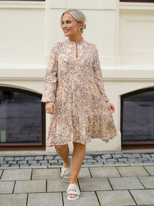 Second Female - Cosmos Dress | Chalk