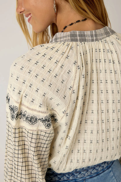 Maison Hotel - Noemi Blouse | Patchwork Notes
