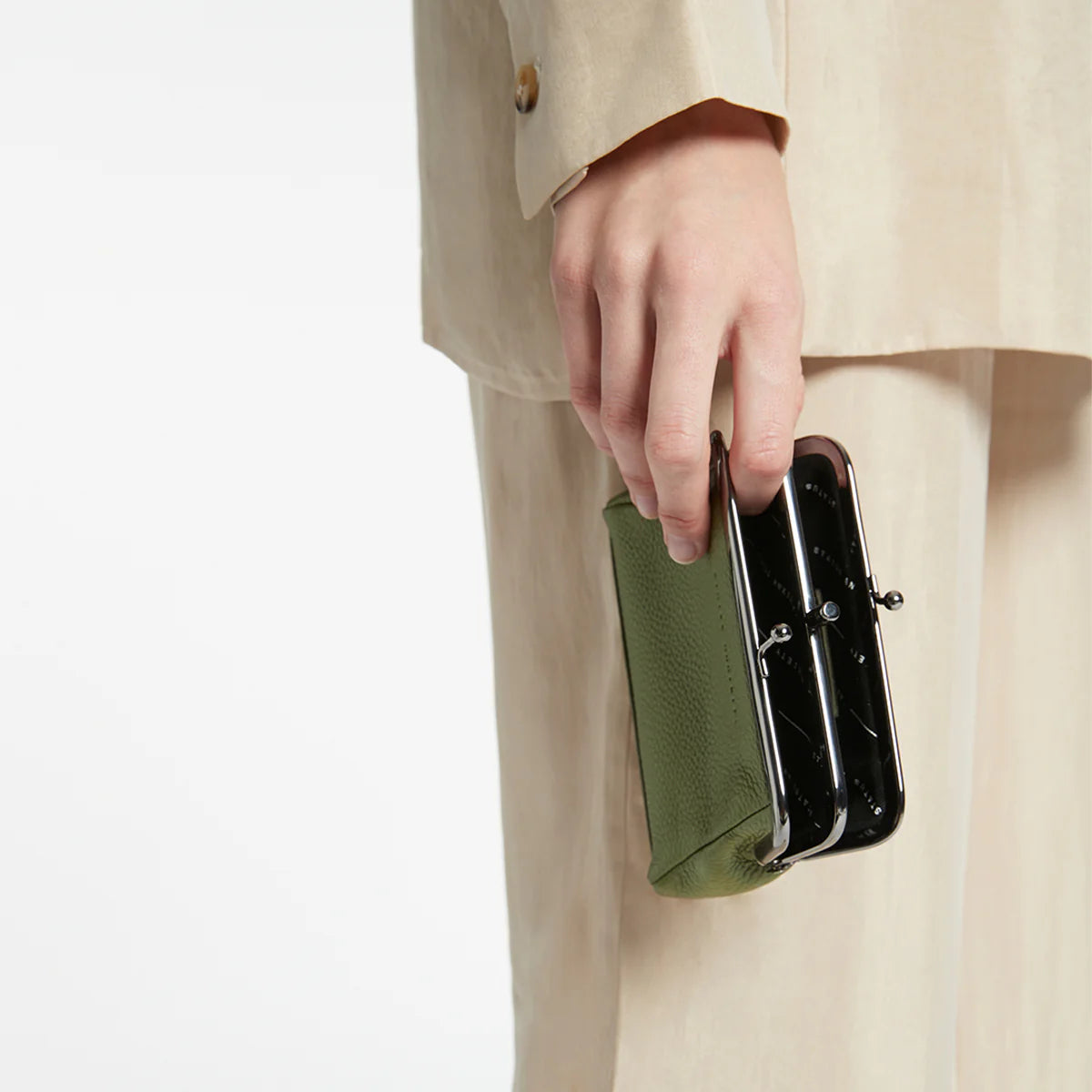 Status Anxiety - Volatile Wallet | Khaki