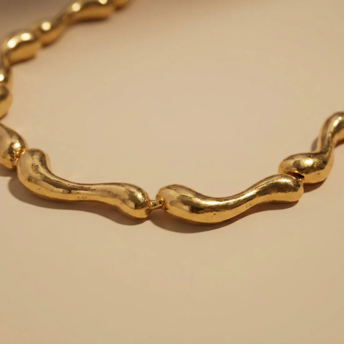 Tania Claire - Ocean Spine Necklace | Gold